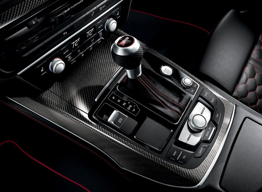 Детали интерьера Audi RS7 Sportback Exclusive Dynamic Edition 2014 года  (фото 11 из 15)